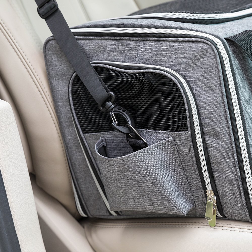 Pet Carrier P1306